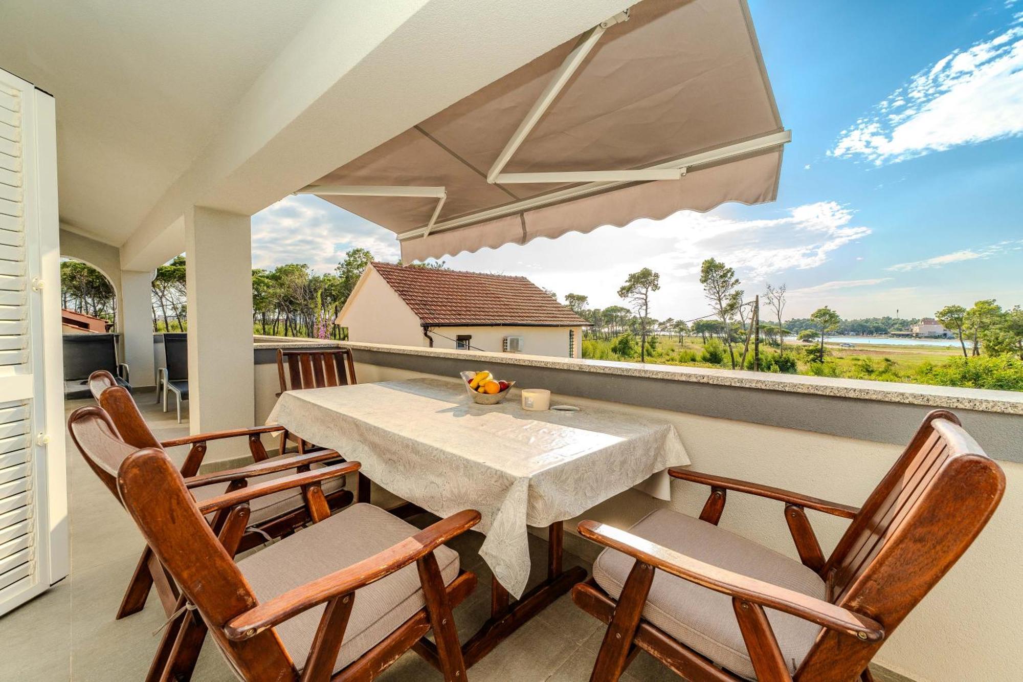 Apartments Dalmatia (Adults Only) ปริฟลากา ภายนอก รูปภาพ
