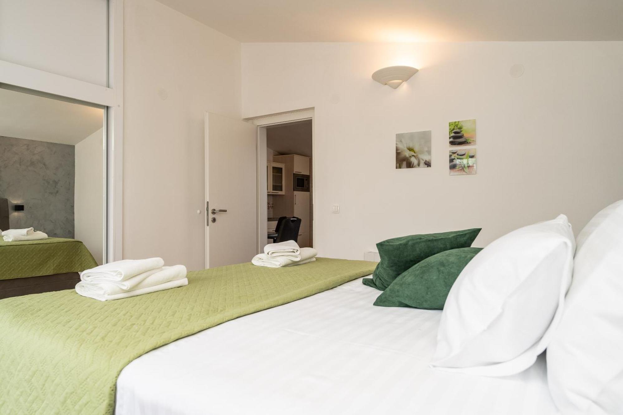 Apartments Dalmatia (Adults Only) ปริฟลากา ภายนอก รูปภาพ