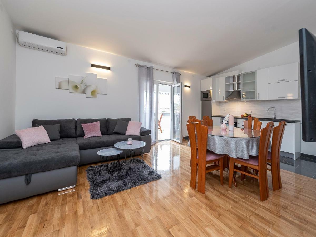 Apartments Dalmatia (Adults Only) ปริฟลากา ภายนอก รูปภาพ